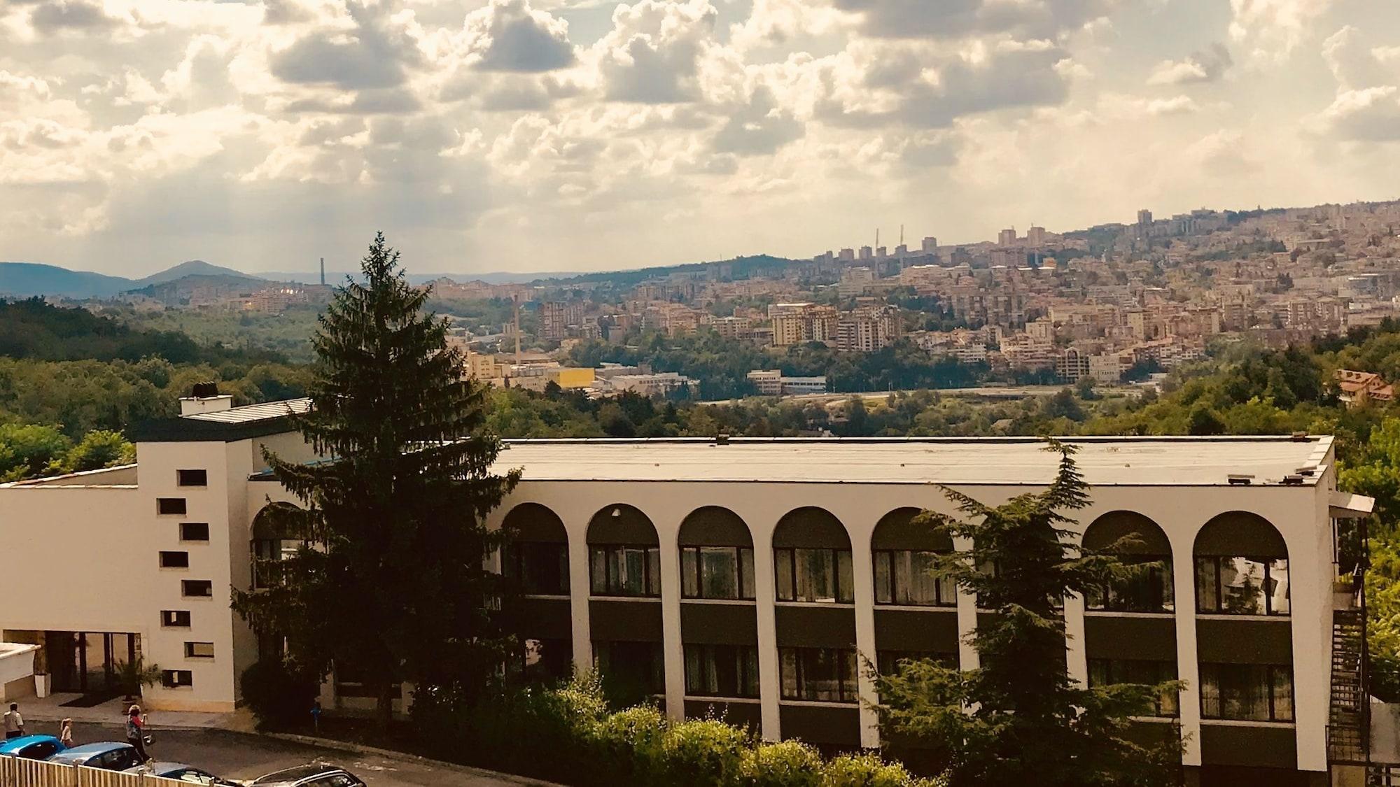 Park Hotel Raya Garden - Free Parking Wielkie Tyrnowo Zewnętrze zdjęcie